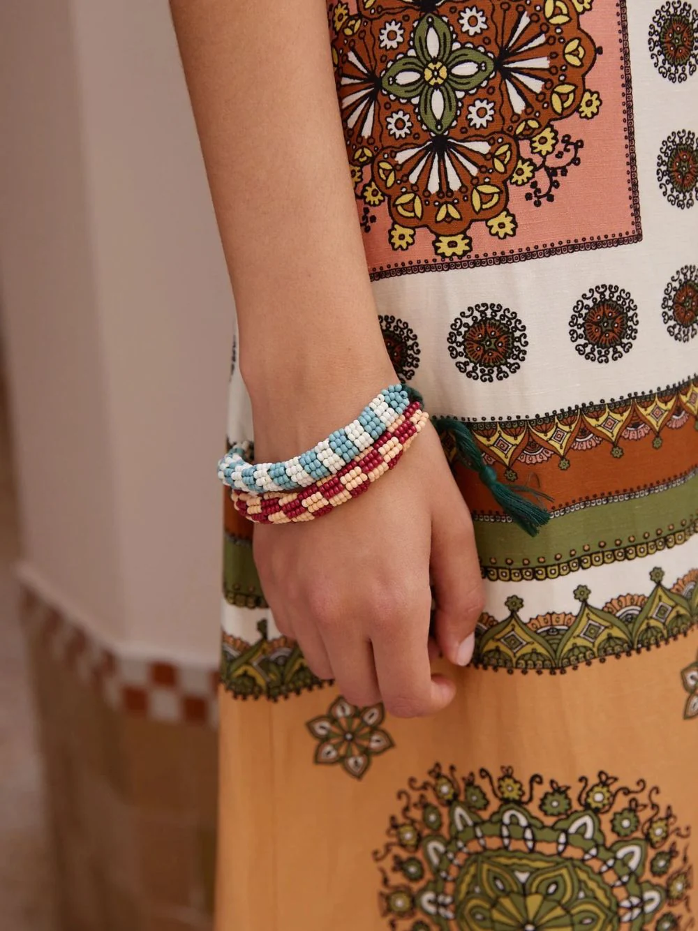Clay and Cream Le Jardin Bunch Bead Bracelet - Image 2