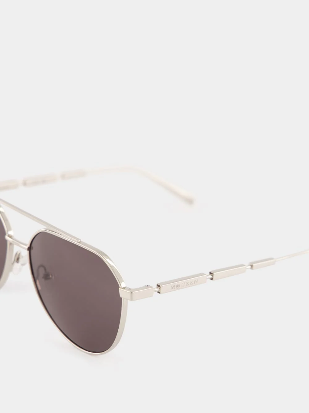 Silver Metal Pilot Sunglasses with Smoke Lenses - Image 4