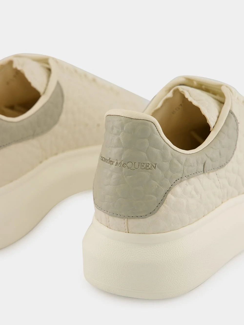 Off White and Green Oversized Sneaker - Image 6