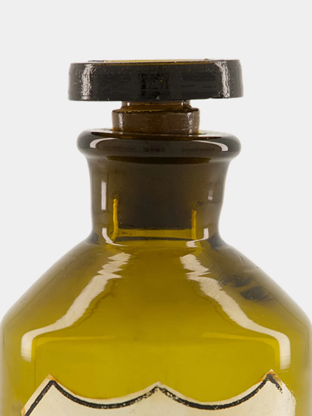 Amber Apothecary Bottle with Alcool Boricat Label - Image 3