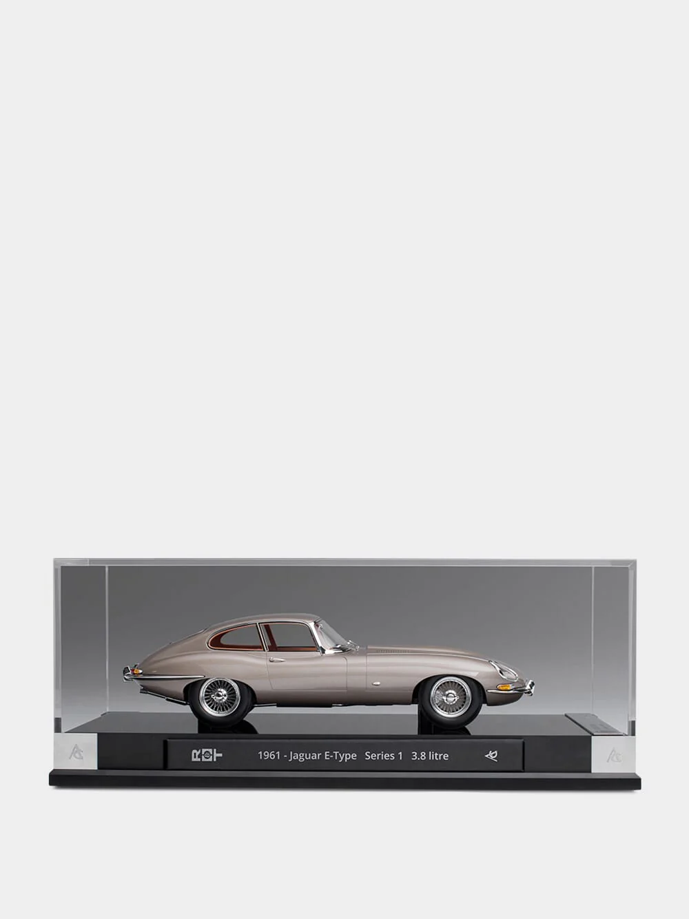 Jaguar E-type Coupé - Image 4