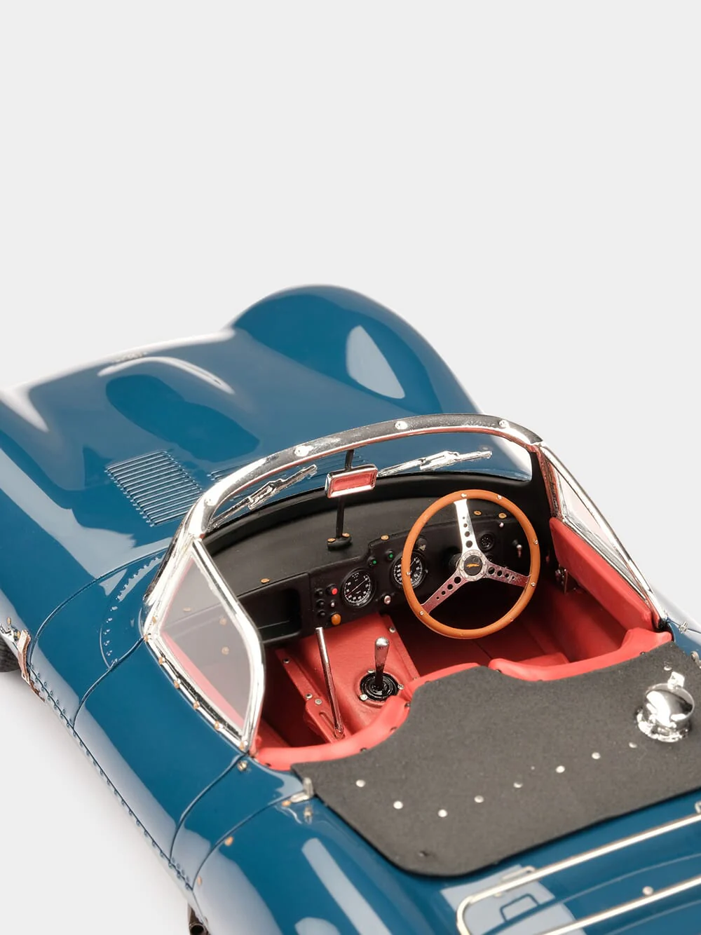 Jaguar XKSS Roadster Scale Model - Image 8