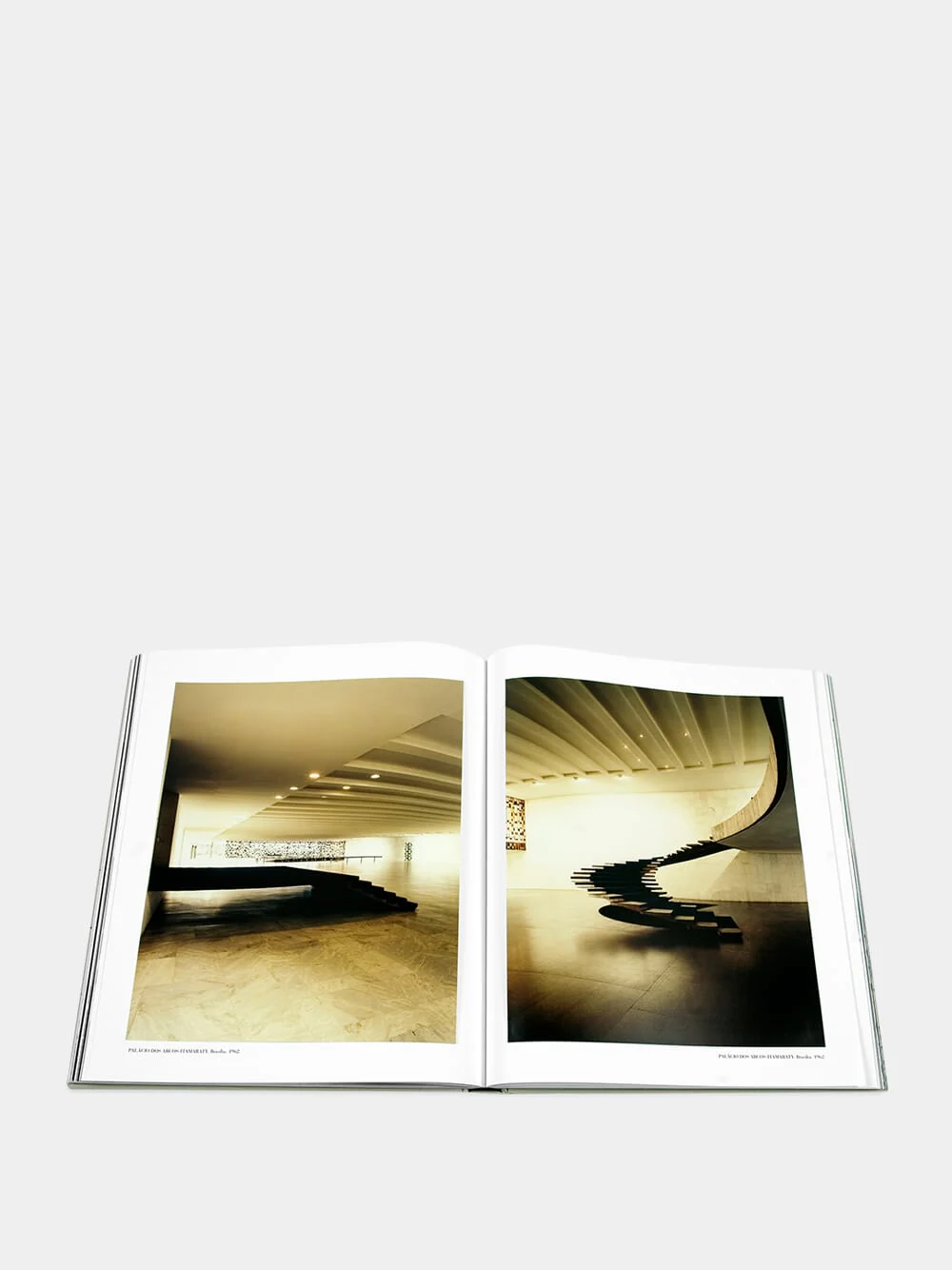 Oscar Niemeyer - Image 4