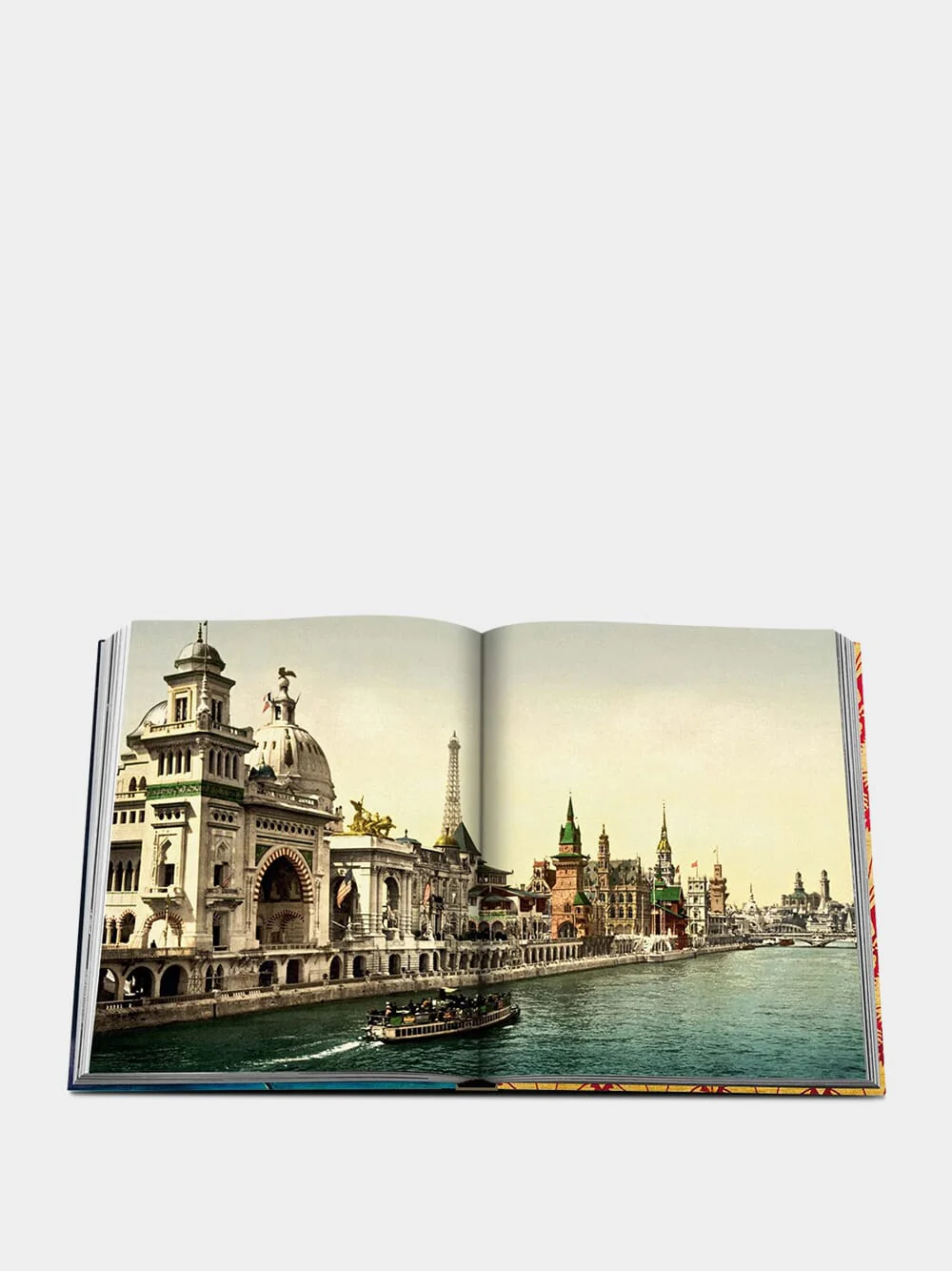 Golden Opulence: 500 Years of Luxuriant Style - Image 5