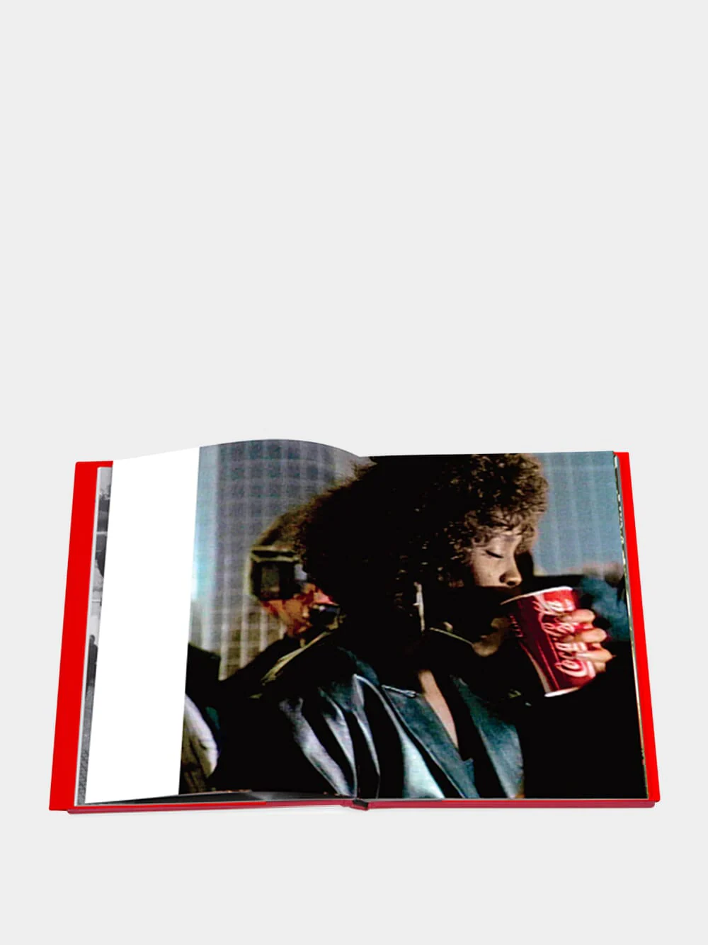 Coca-Cola: Film, Music, Sports - Image 4