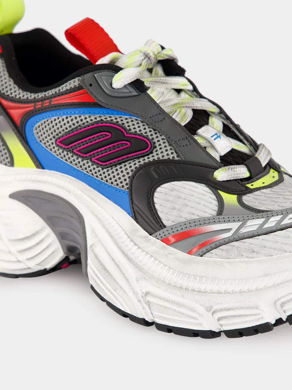 6XL Mesh Sneakers in Black White Multicolour - Image 7