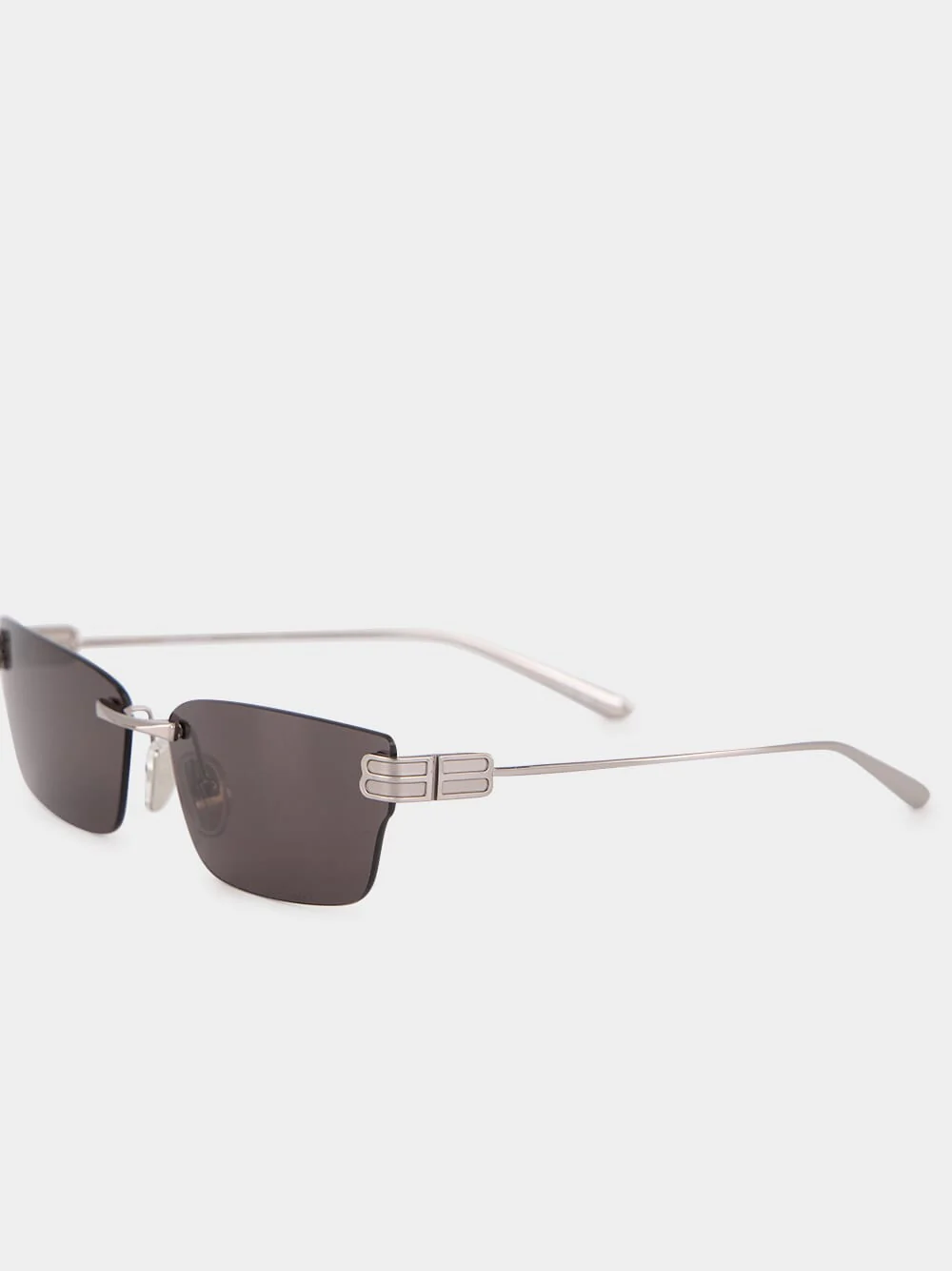 Black and Metallic Gossip Cat Sunglasses - Image 3