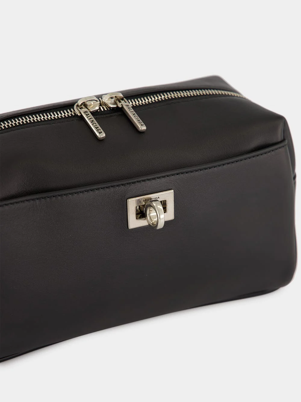Black Leather Rodeo Toiletry Pouch - Image 6