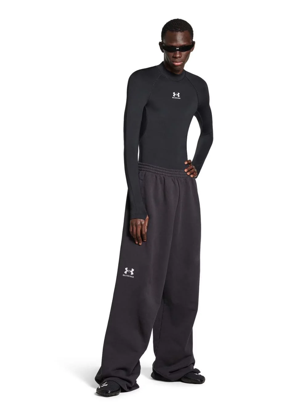 Black Men's Under Armour Baggy Sweatpants - Image 2