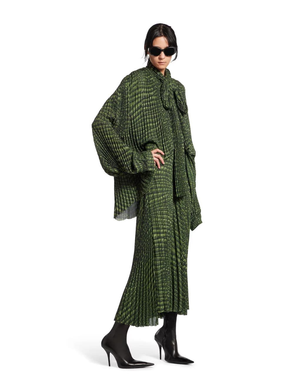 Green Double Sleeve Pleated Dress - Image 2