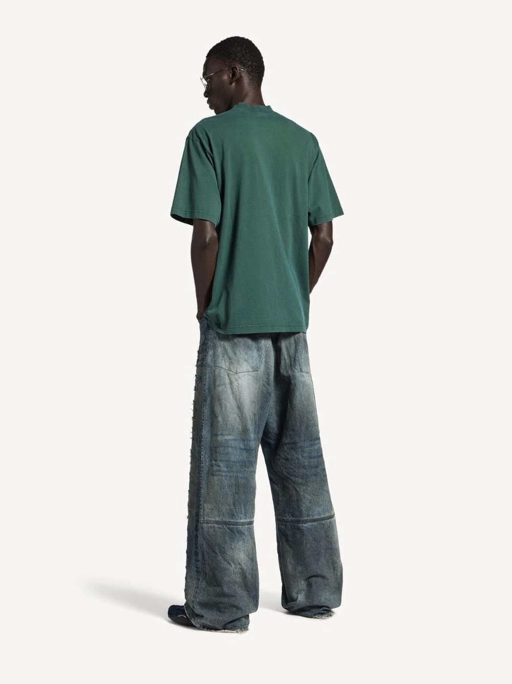 Laurel Dark Green Medium-Fit T-Shirt - Image 3