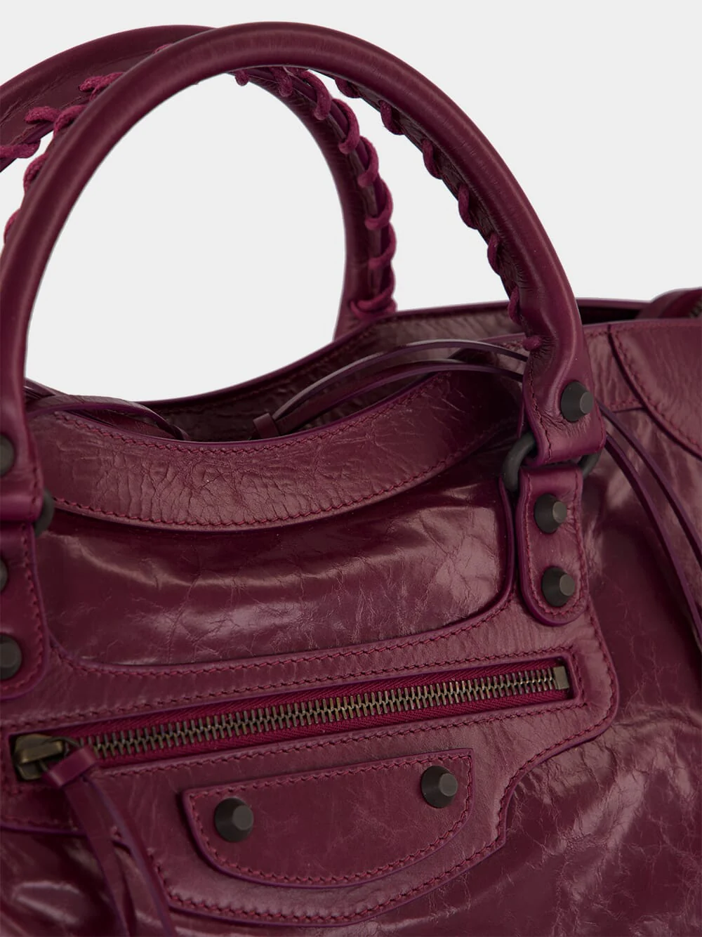 Plum Le City Medium Leather Bag - Image 10