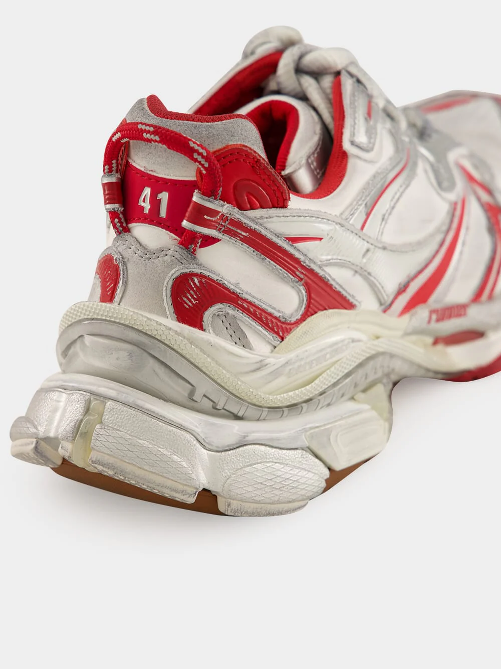 Runner 2.0 Sneakers in Off White and Red - Image 7
