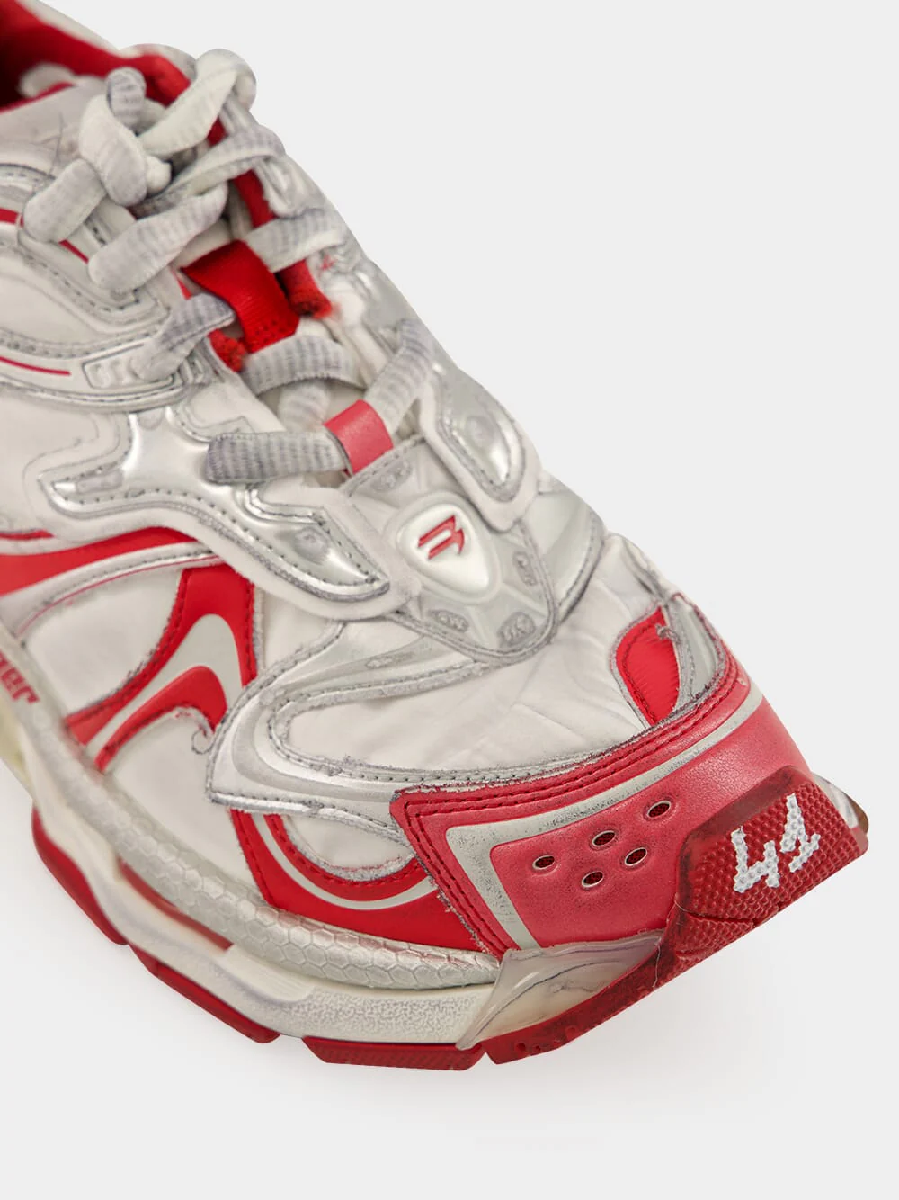Runner 2.0 Sneakers in Off White and Red - Image 8