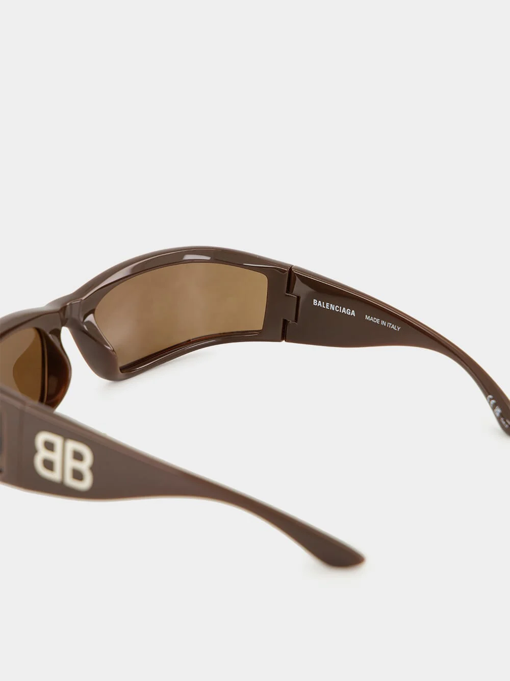 Sunset Rectangle Sunglasses in Dark Brown - Image 4
