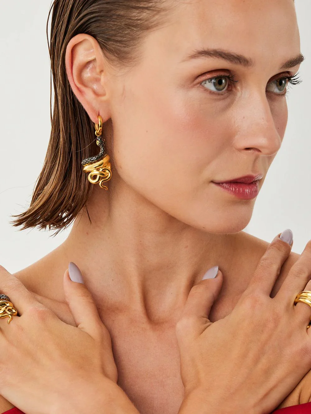 Gold-Plated Serpentino Hoop Earrings in Black