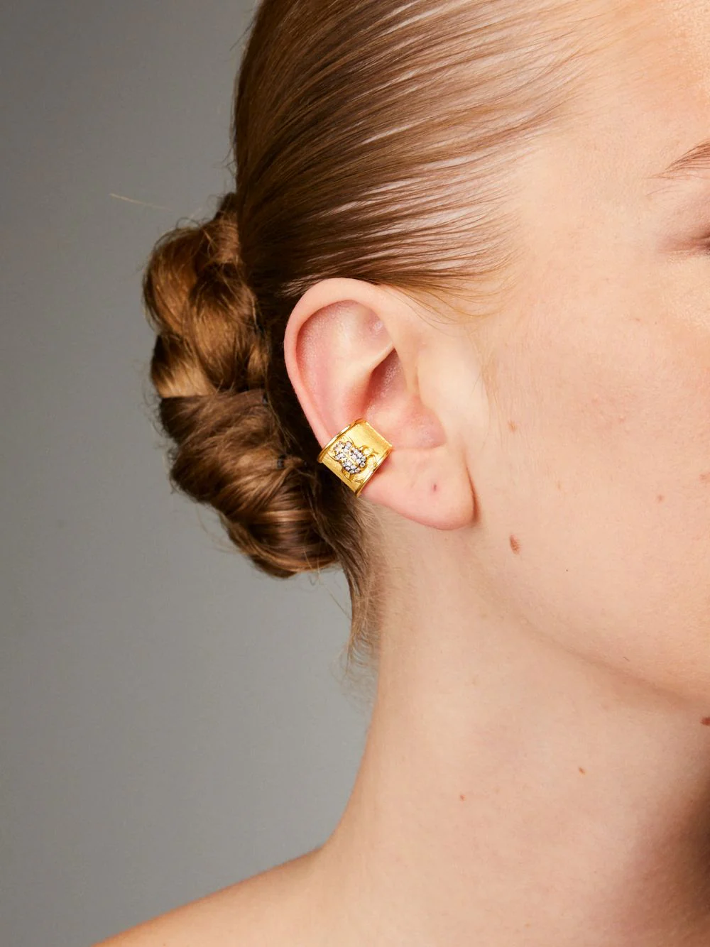 Gold Scarab Right Earcuff - Image 2