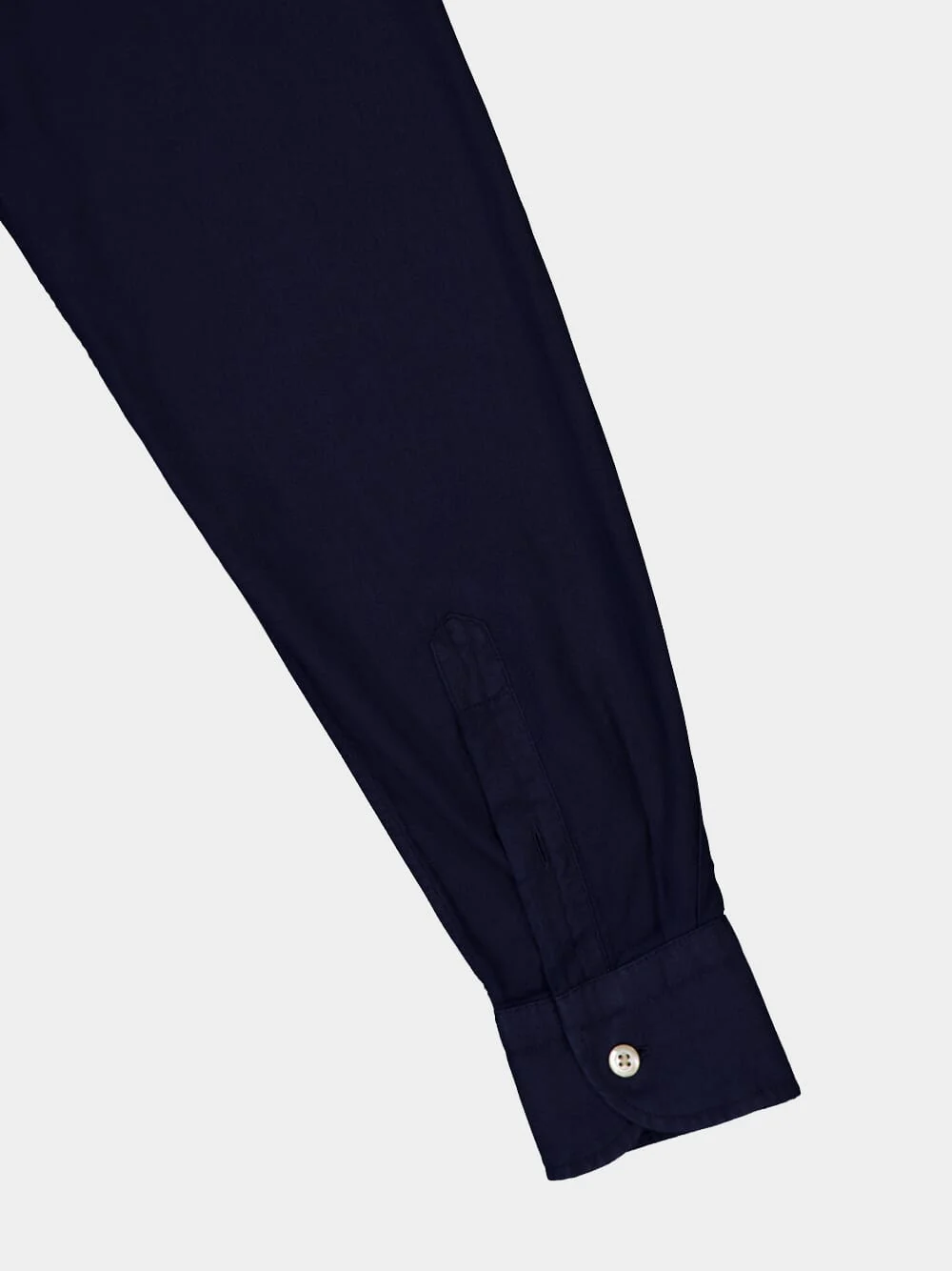 Long-Sleeve Buttoned Shirt - Image 4