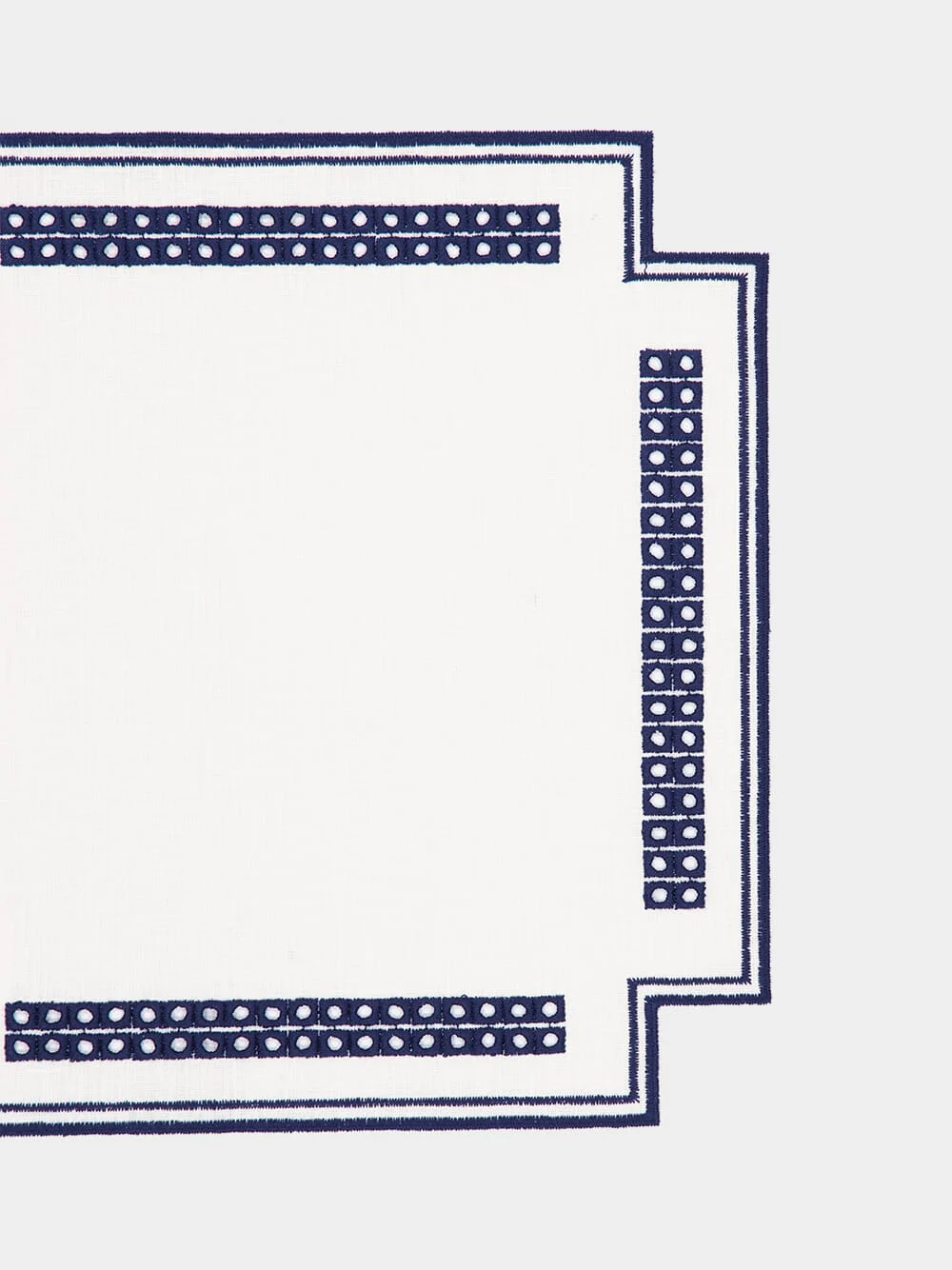 Erica Antistain Linen Placemat in Ivory and Blue - Image 3