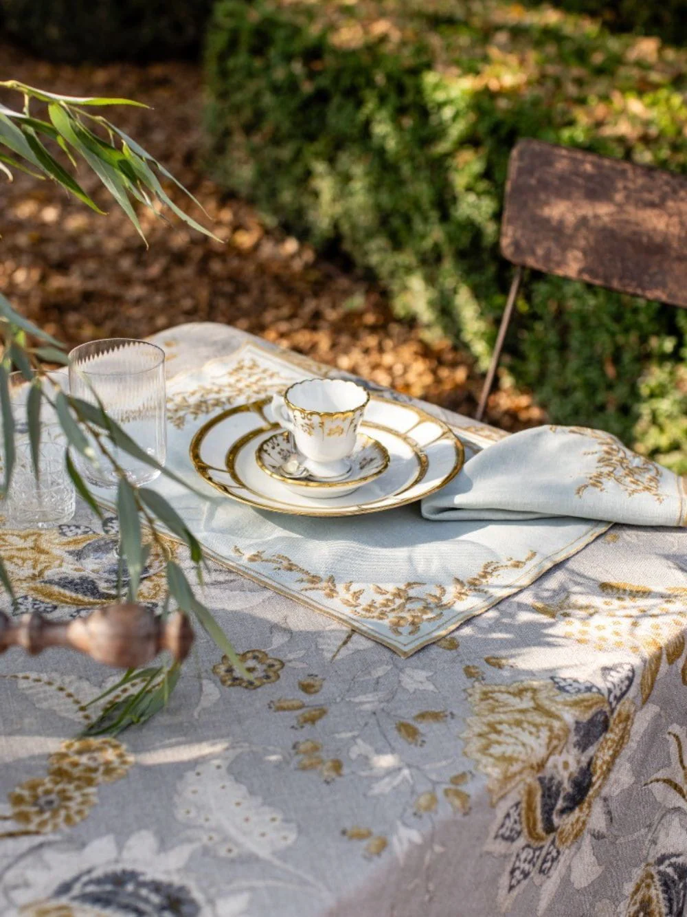 Venaria Linen Placemat in Ice and Ginger - Image 2