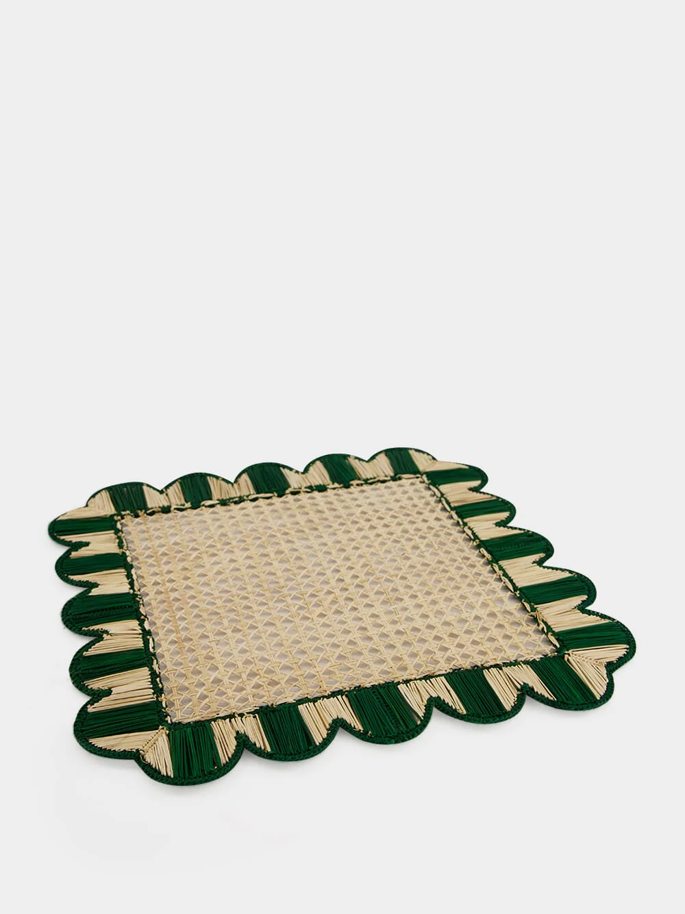 Dark Green Iraca Palm Scalloped Placemat - Image 2