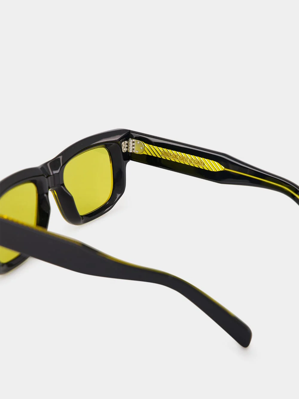 Black 1402 Square Sunglasses - Image 4