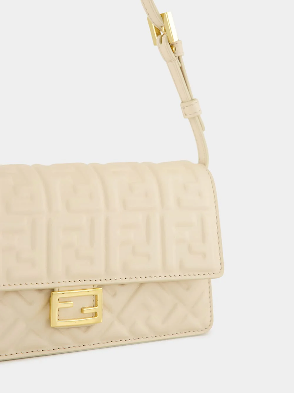 Camelia White Wallet On Chain Baguette - Image 7