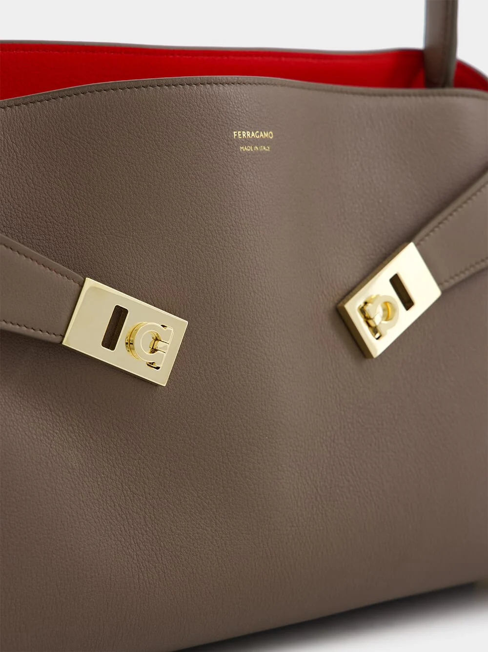 Clay Flame Red Small Hug Soft Leather Handbag - Image 7