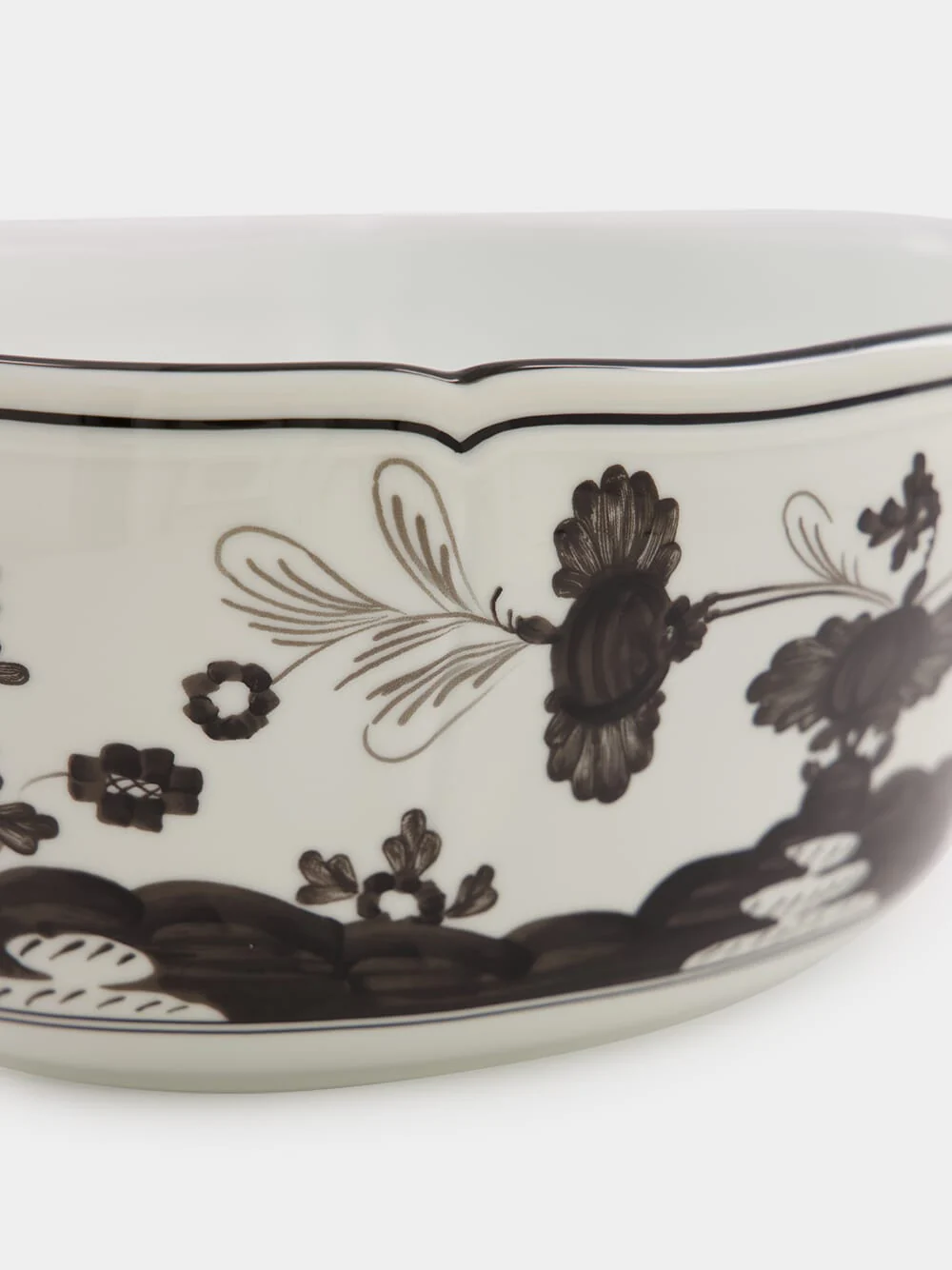 White Oriente Italiano Porcelain Salad Bowl - Image 3