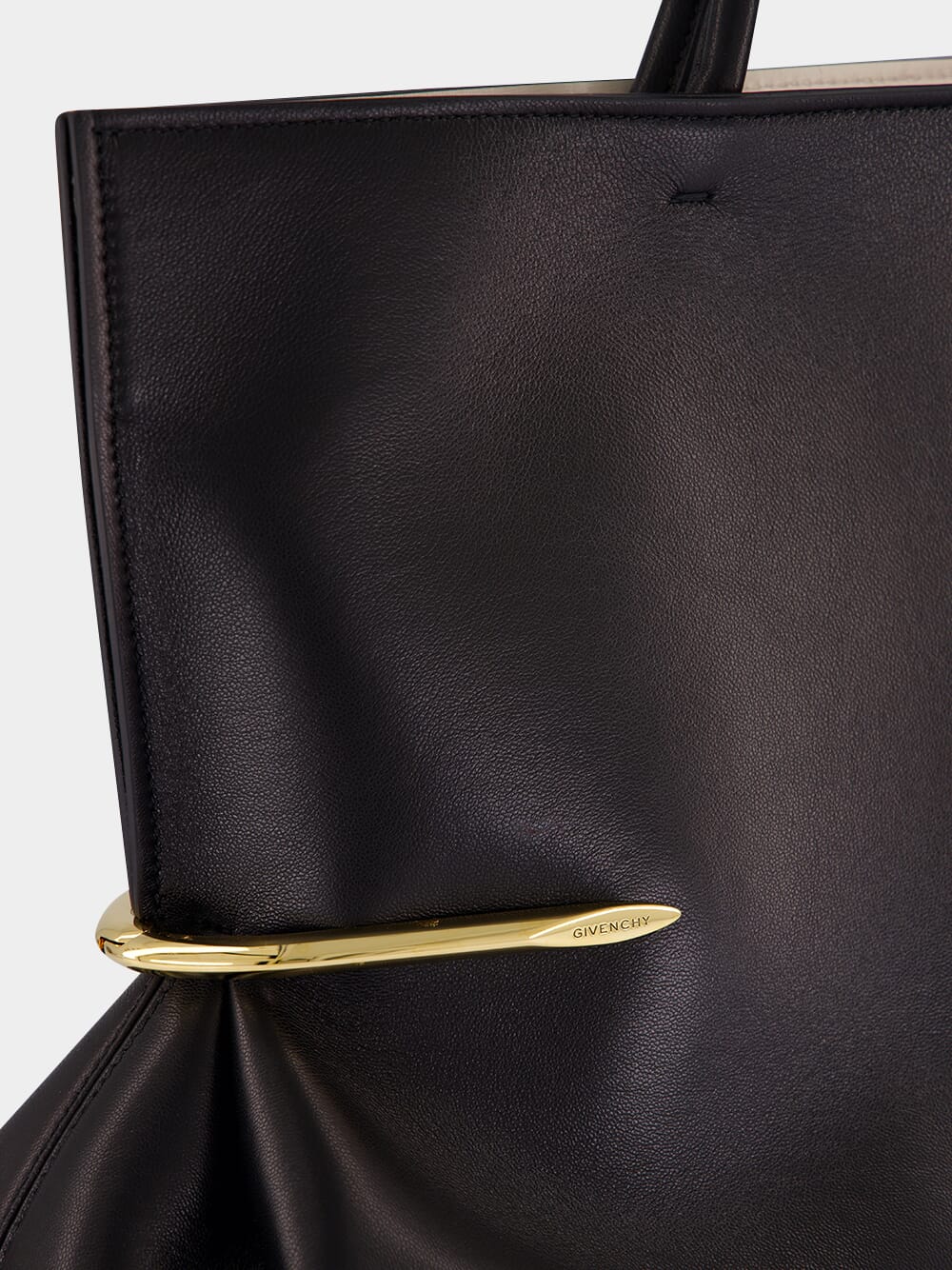 Black Pinch Squeezed Horizontal Tote in Nappa Leather - Image 7