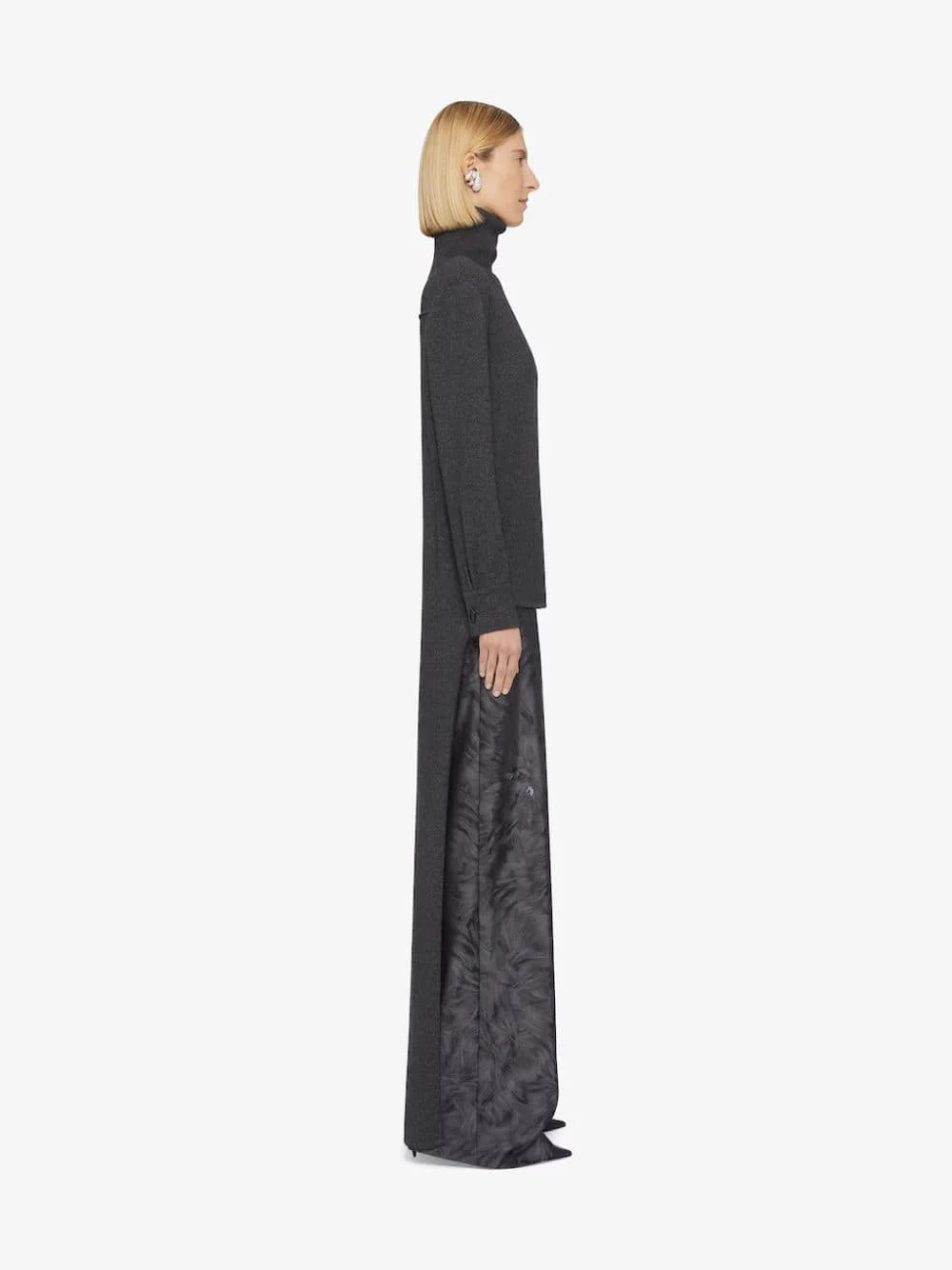 Long Back Cashmere Sweater - Image 3