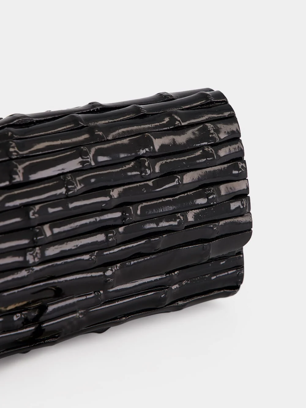 Gaya Lacquered Bamboo Clutch in Black - Image 6