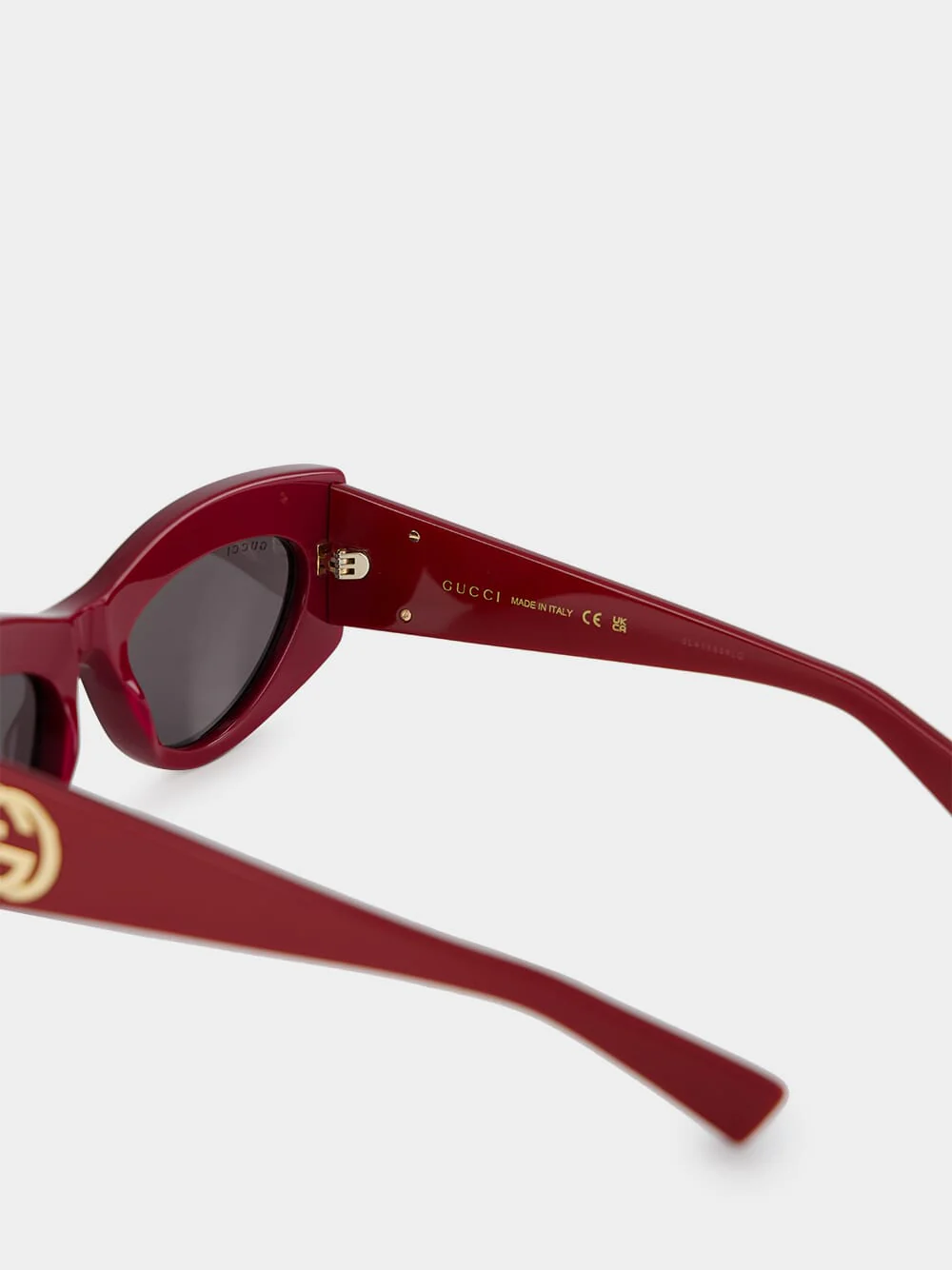 Black Cat-Eye Frame Sunglasses - Image 4