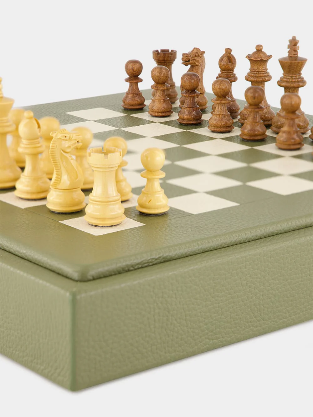 Amande Buffalo Chess Box - Image 4