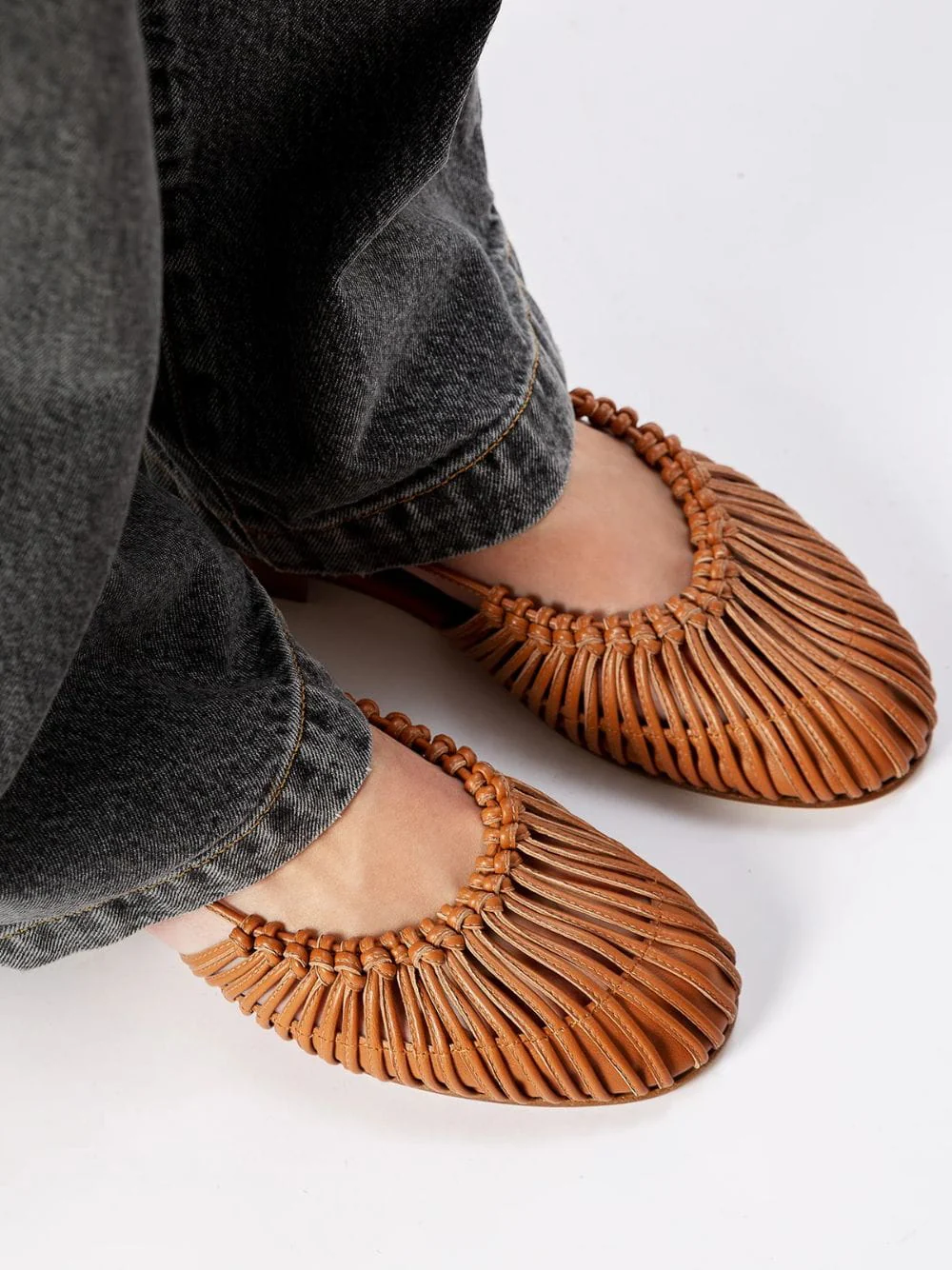 Tan Mantera Round-Toe Knotted Sandal - Image 2