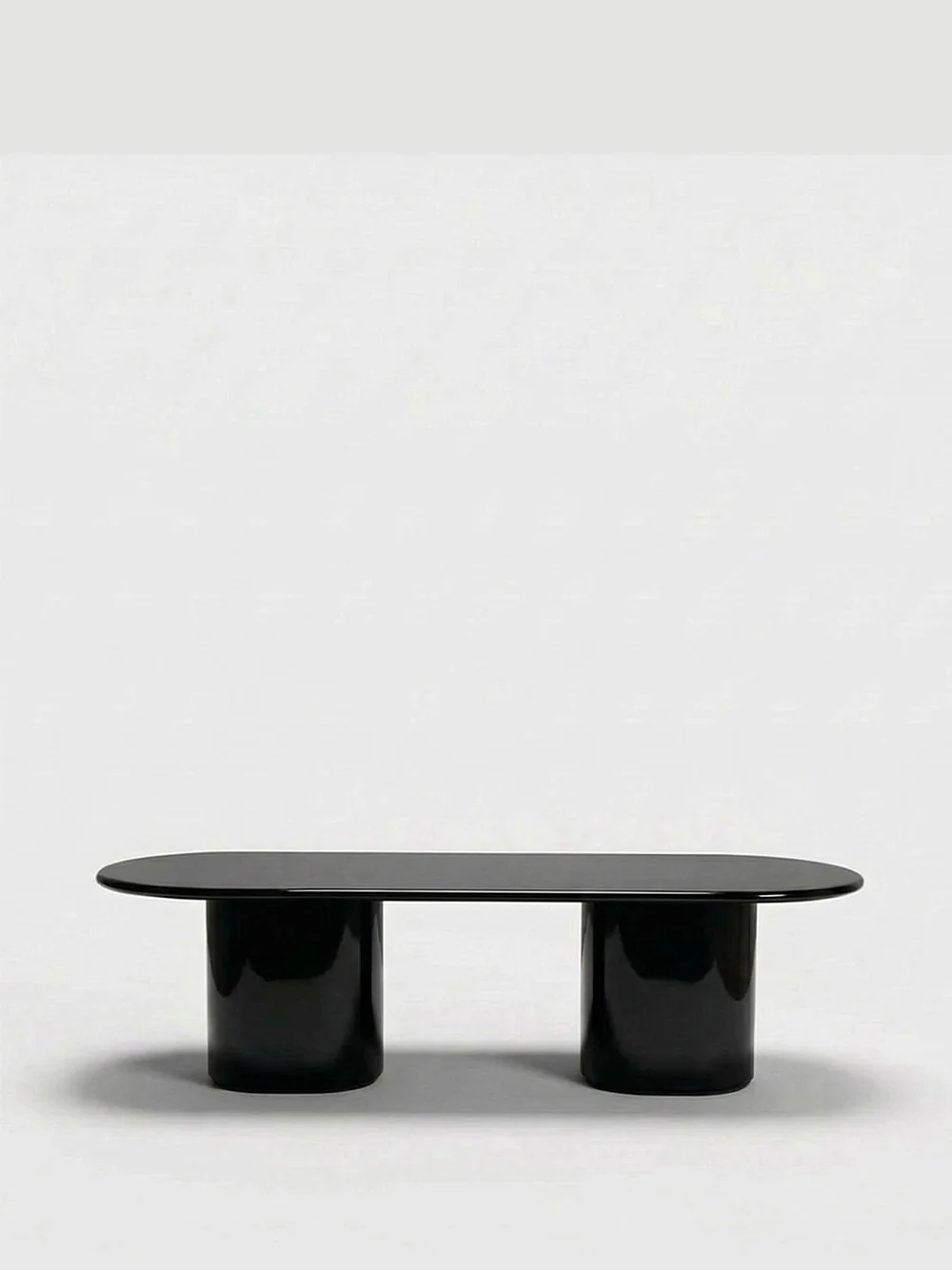 Amendoeira Black Lacquered Wood Dining Table