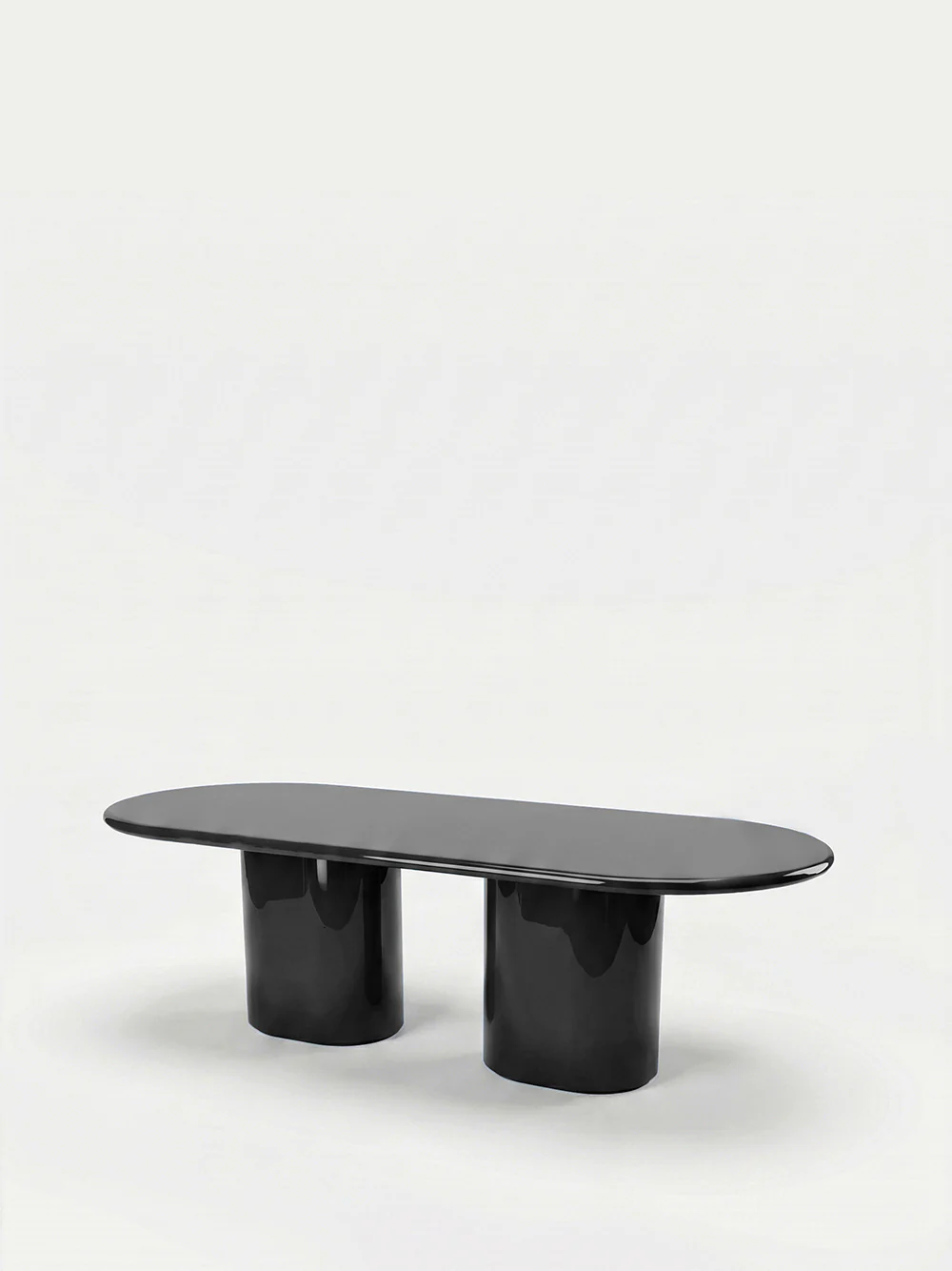 Amendoeira Black Lacquered Wood Dining Table - Image 2