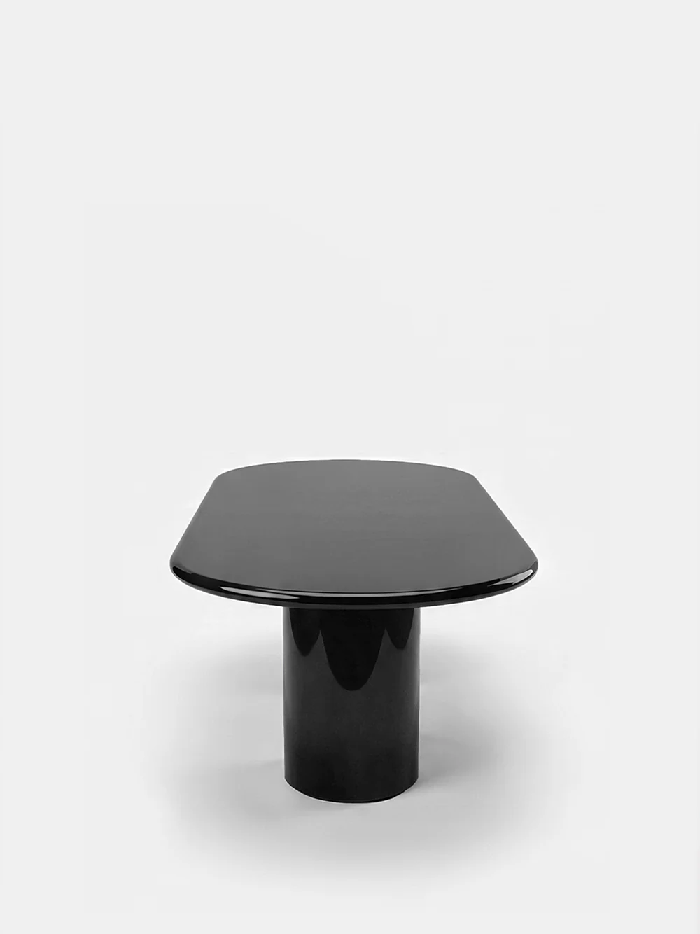 Amendoeira Black Lacquered Wood Dining Table - Image 3