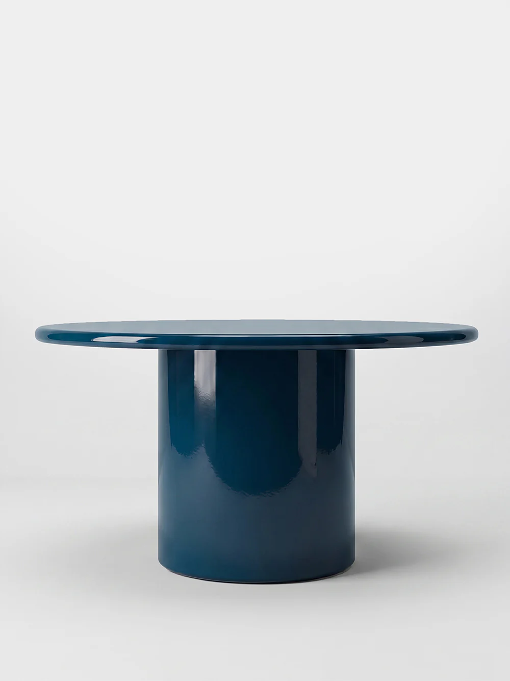 Amendoeira Petrol Blue Lacquered Wood Round Dining Table - Image 2