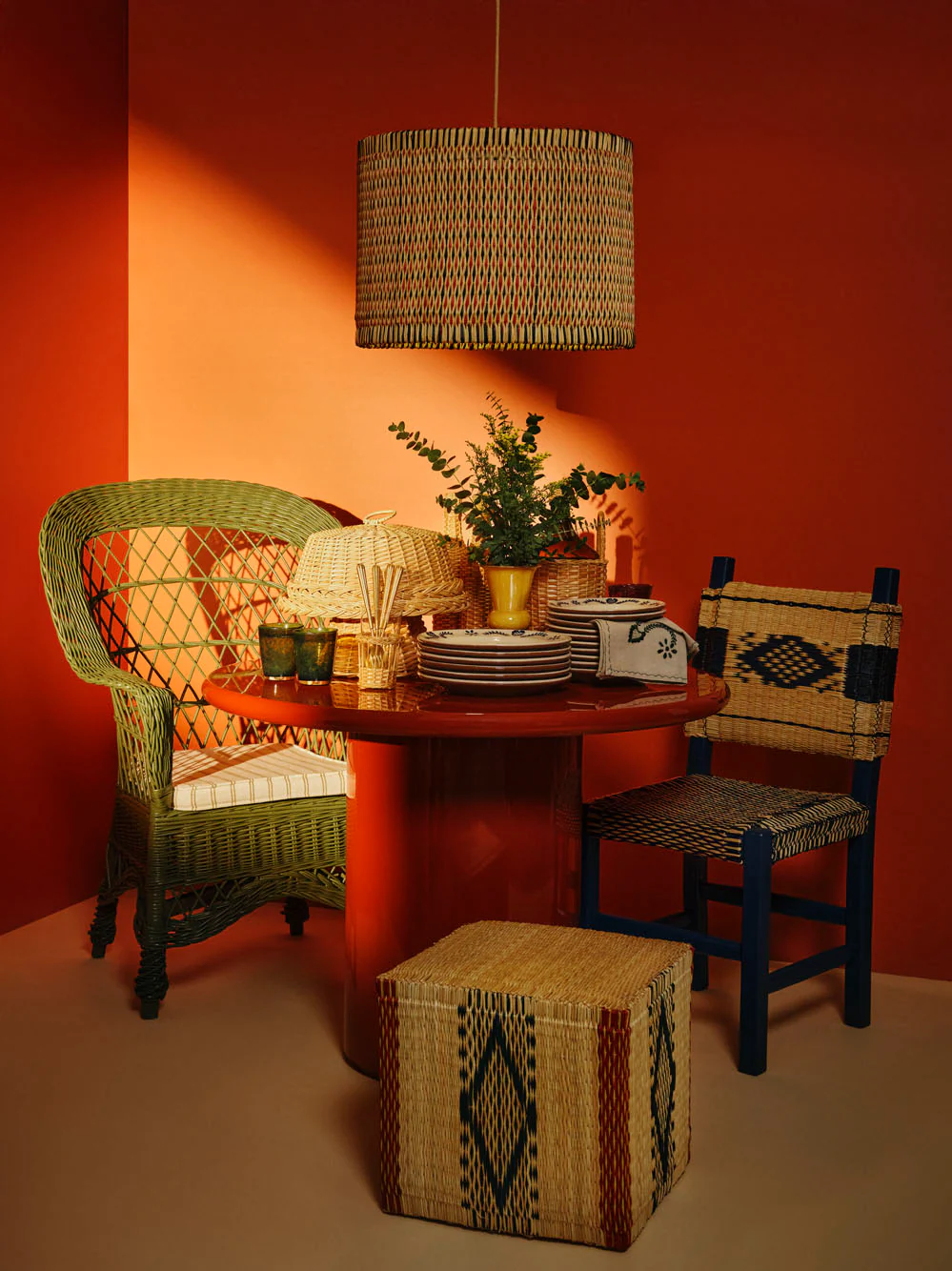 Handmade Coruche Natural and Multicolour Reed Ottoman - Image 2