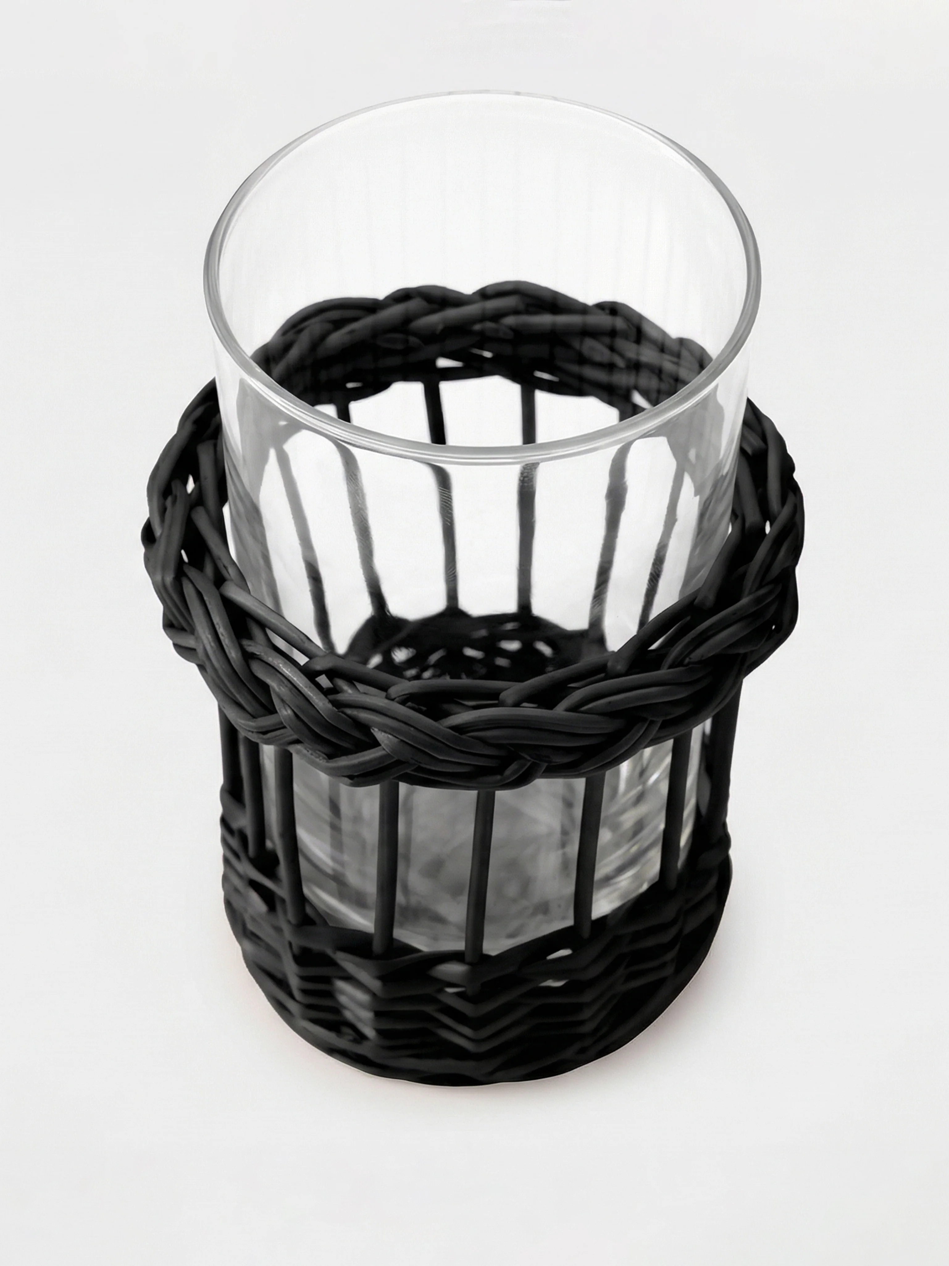 Handmade Vitória Black Wicker and Glass Tumbler - Image 2