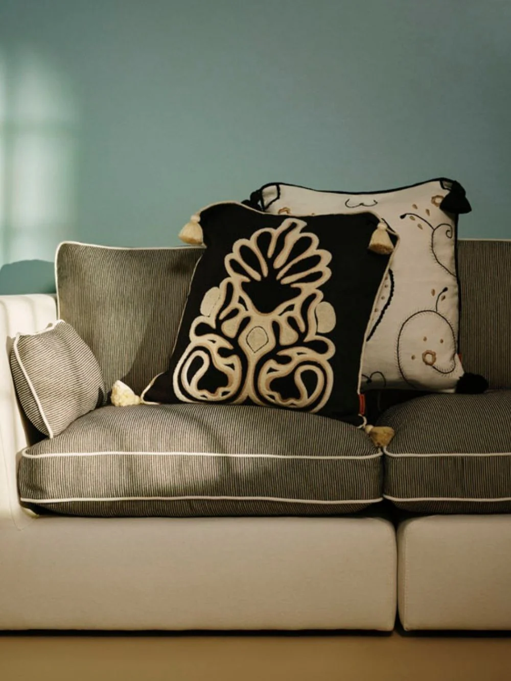 Teles Black Linen and Chenille Embroidered Cushion