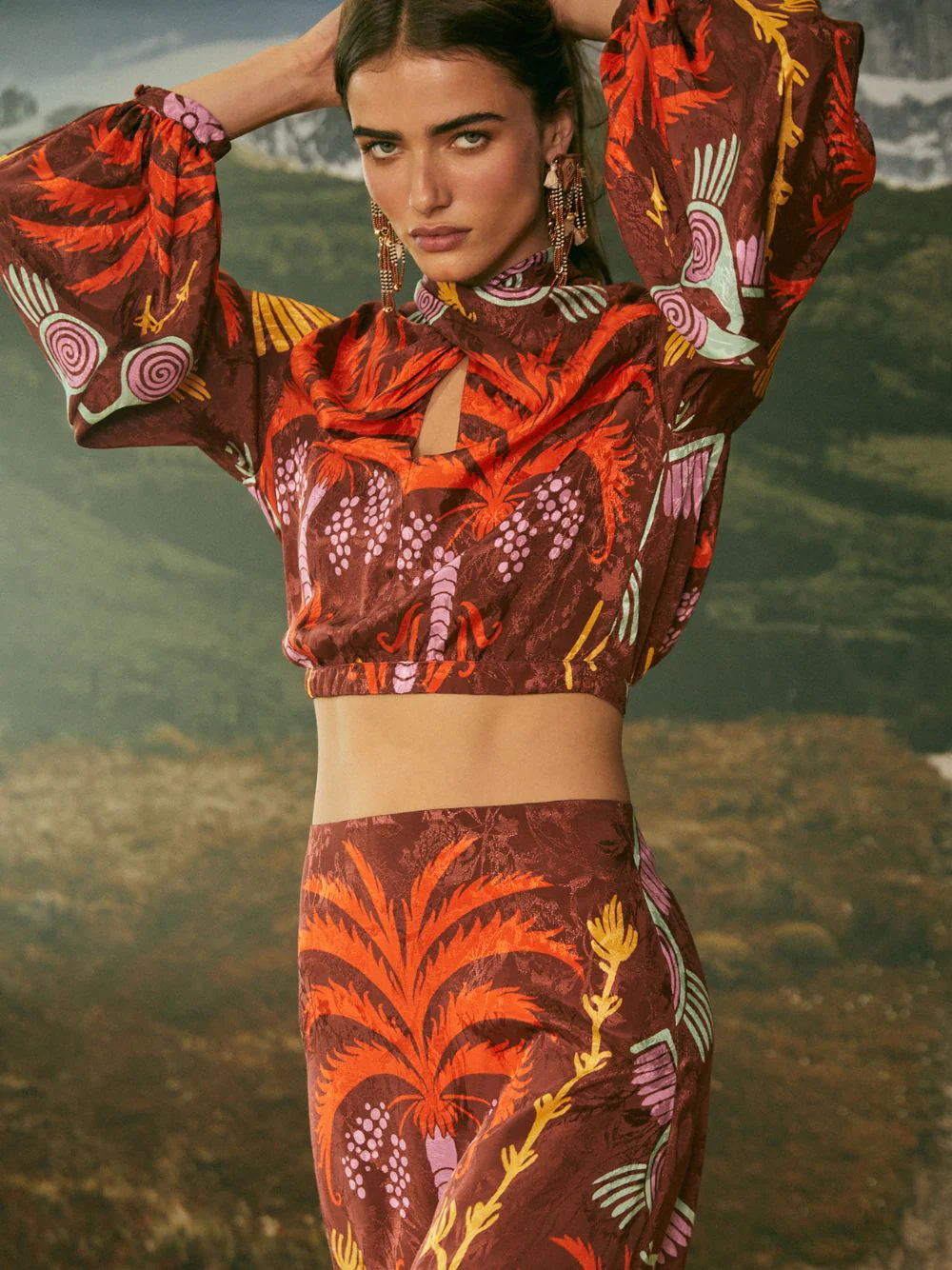 Diwali Printed Cutout Crop Top - Image 3