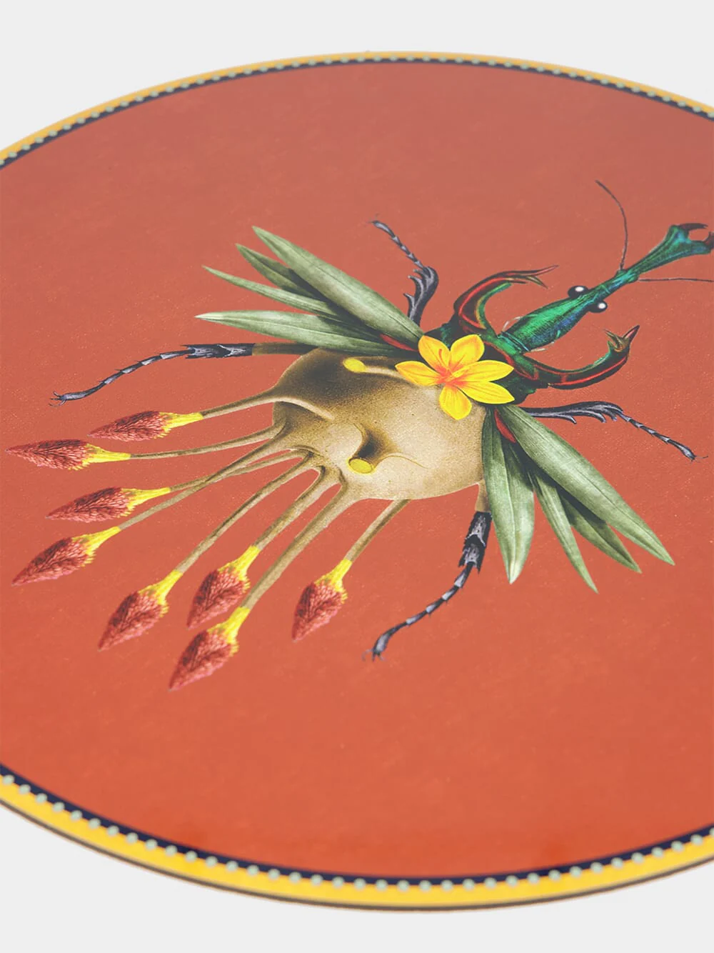 Leafbug Round Wooden Placemat - Image 3