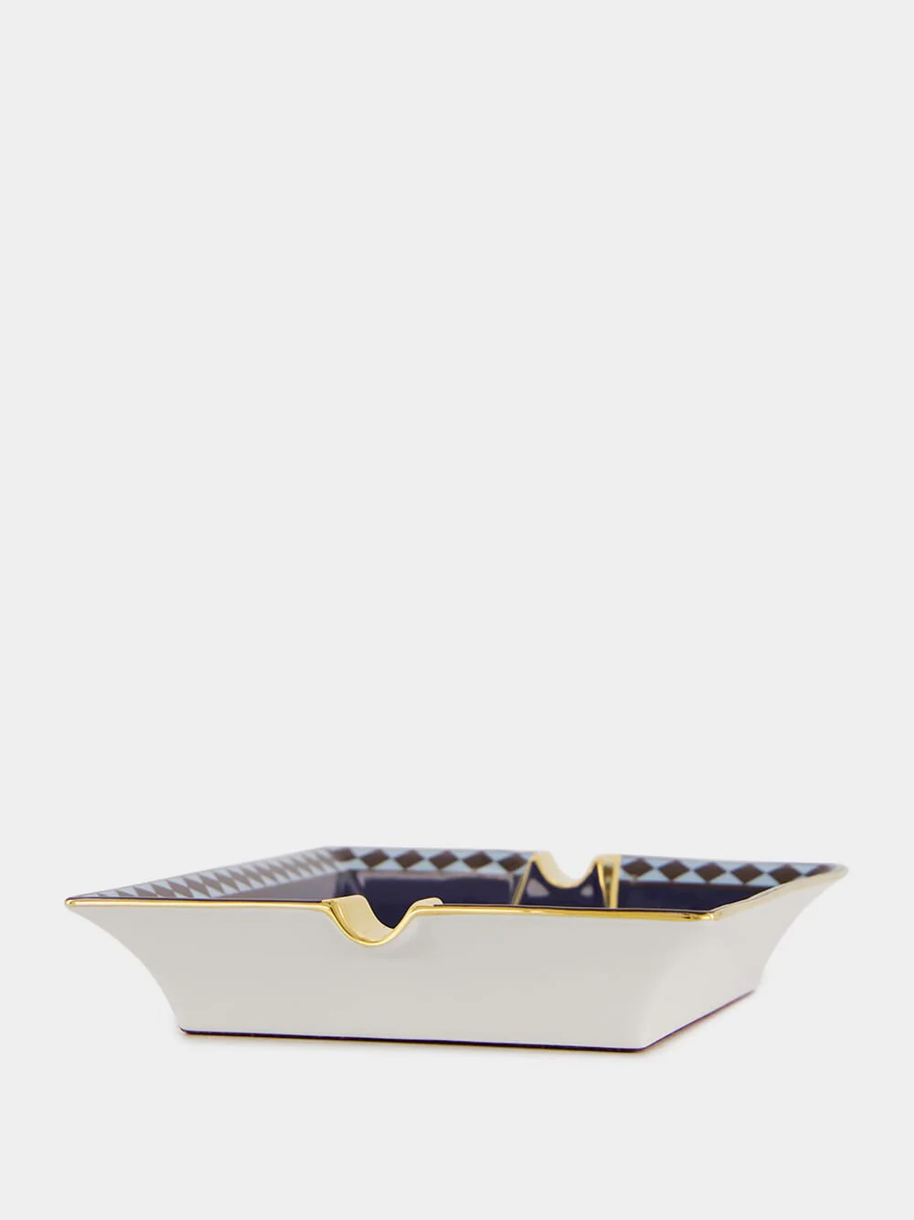 The Dragon Porcelain Ashtray - Image 3