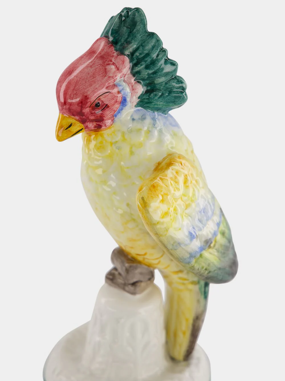 Majestic Parrot Sculpture - Image 3