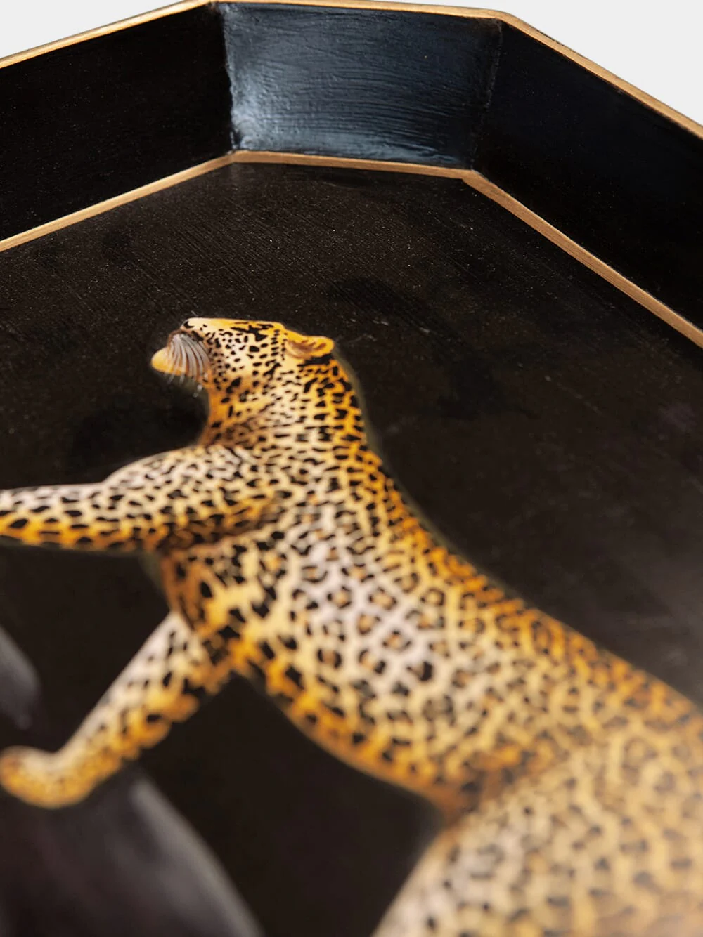 Leopard Handpainted Iron Black Tray - Image 3