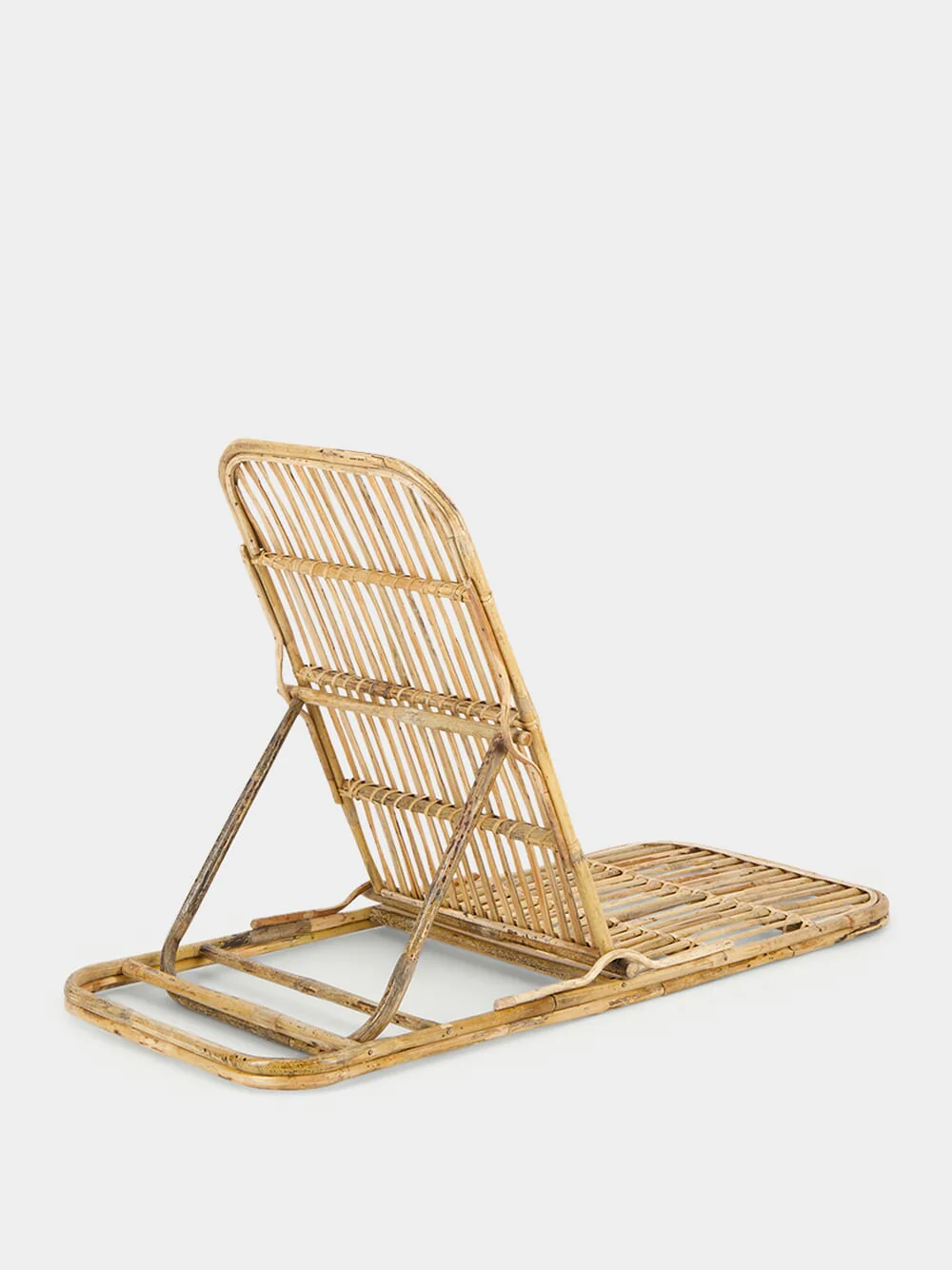 Foldable Bamboo Beach Chair - Image 3