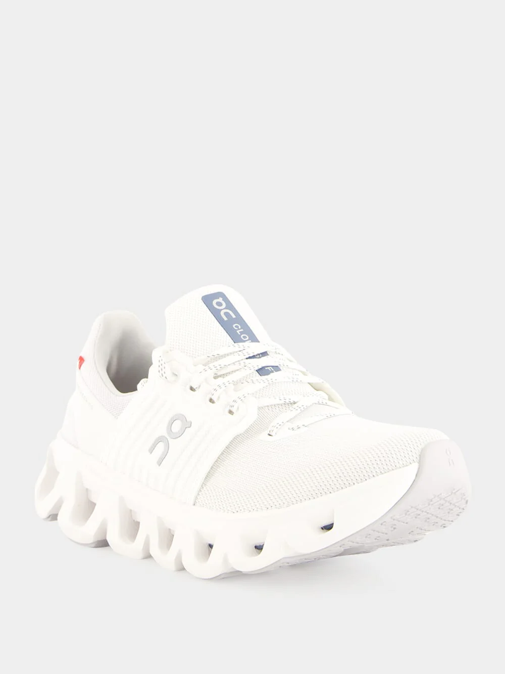 Cloud 6 Versa Sneakers in White - Image 2