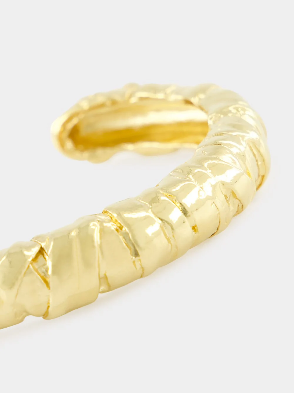 Cassandra 18k Gold-Plated Textured Bracelet - Image 5